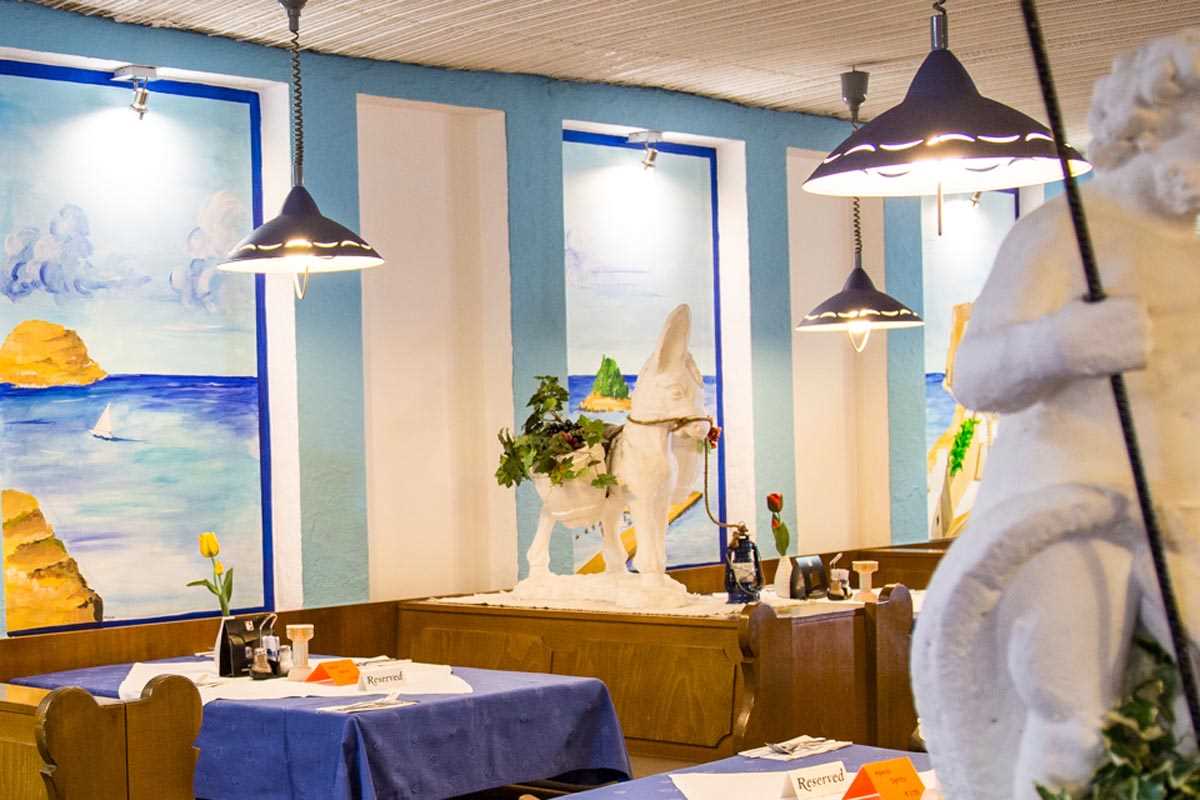 Restaurant65